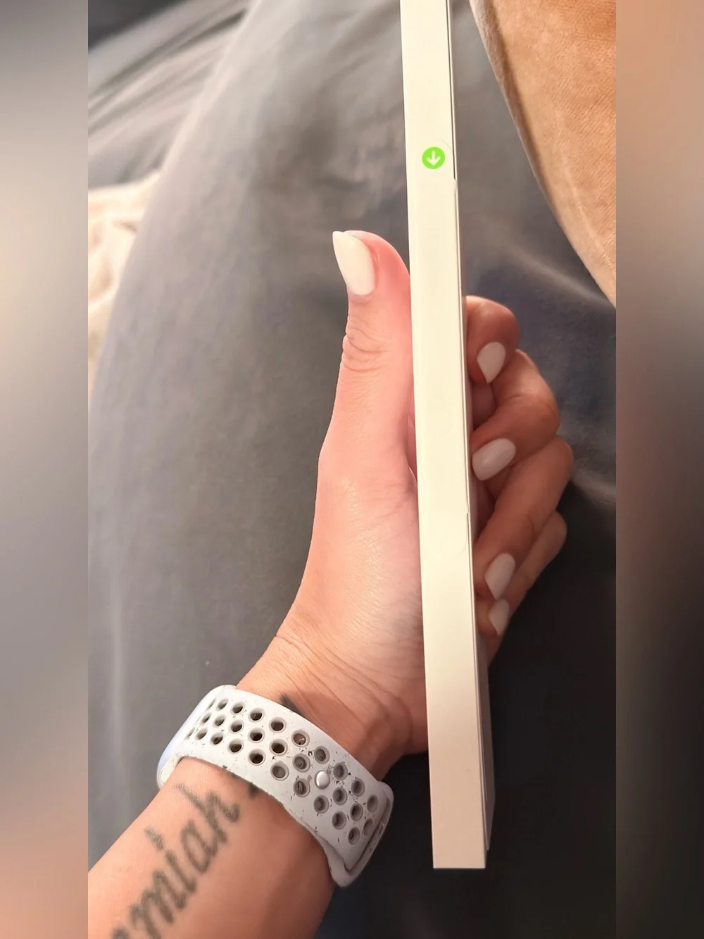 Apple Watch Deep Violet Sport Band